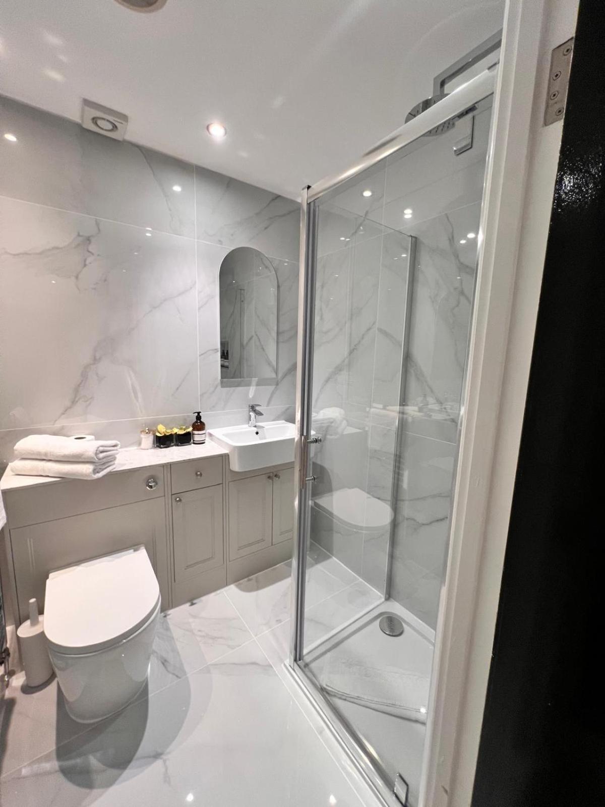Elegant 1 Bedroom Flat Near Harrods London Exterior foto